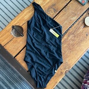 NWT Summersalt Sidestroke. 6LT (long torso) in Black.